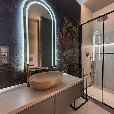 Quorum Z Jakuzzi Balans 16th Floor Z Widokiem Na Odre فروتسواف