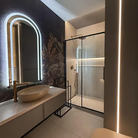 Quorum Z Jakuzzi Balans 16th Floor Z Widokiem Na Odre * Breslau